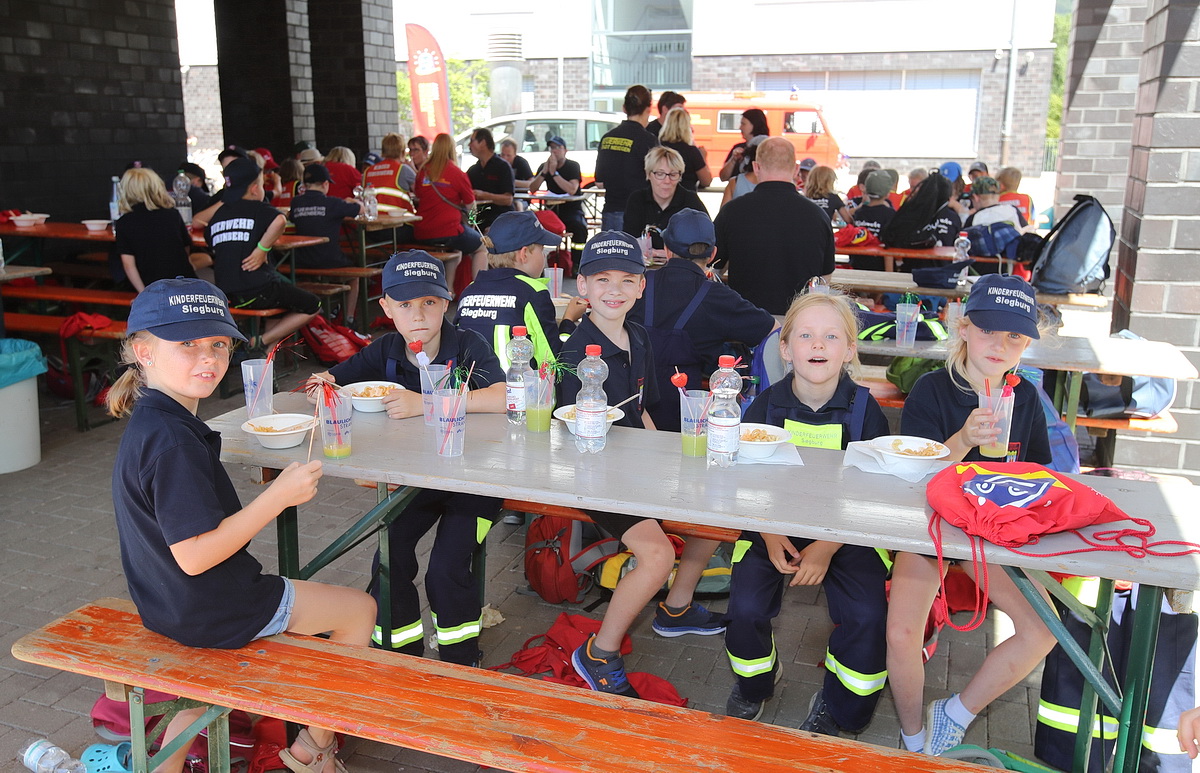 /2019/06/29-6-2019kinderfeuerg11.JPG