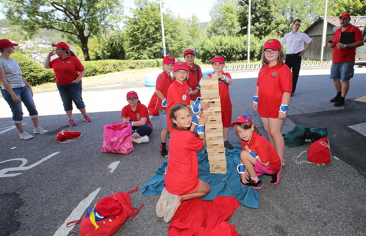 /2019/06/29-6-2019kinderfeuerg12.JPG