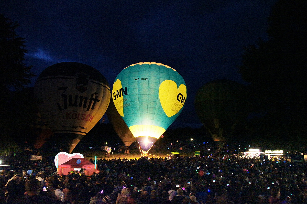 /2019/07/13-7-2019lichterfestg31.JPG