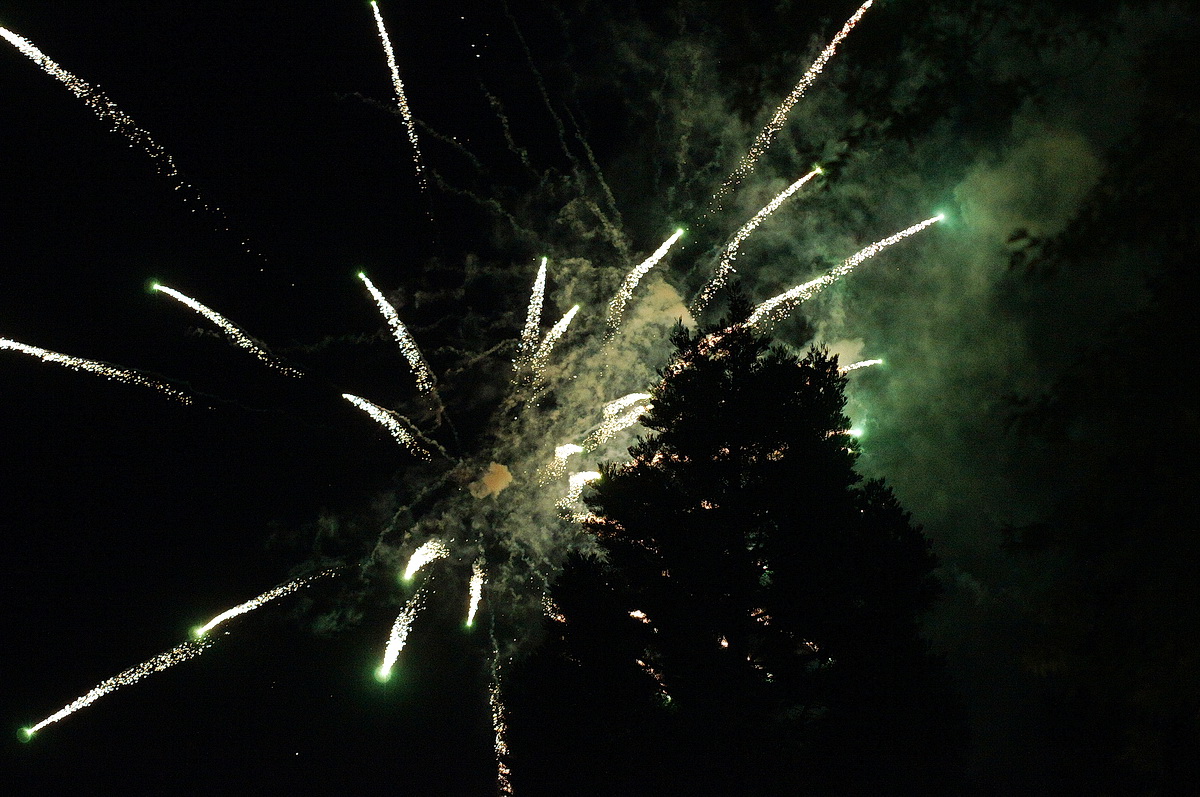 /2019/07/13-7-2019lichterfestg34.JPG
