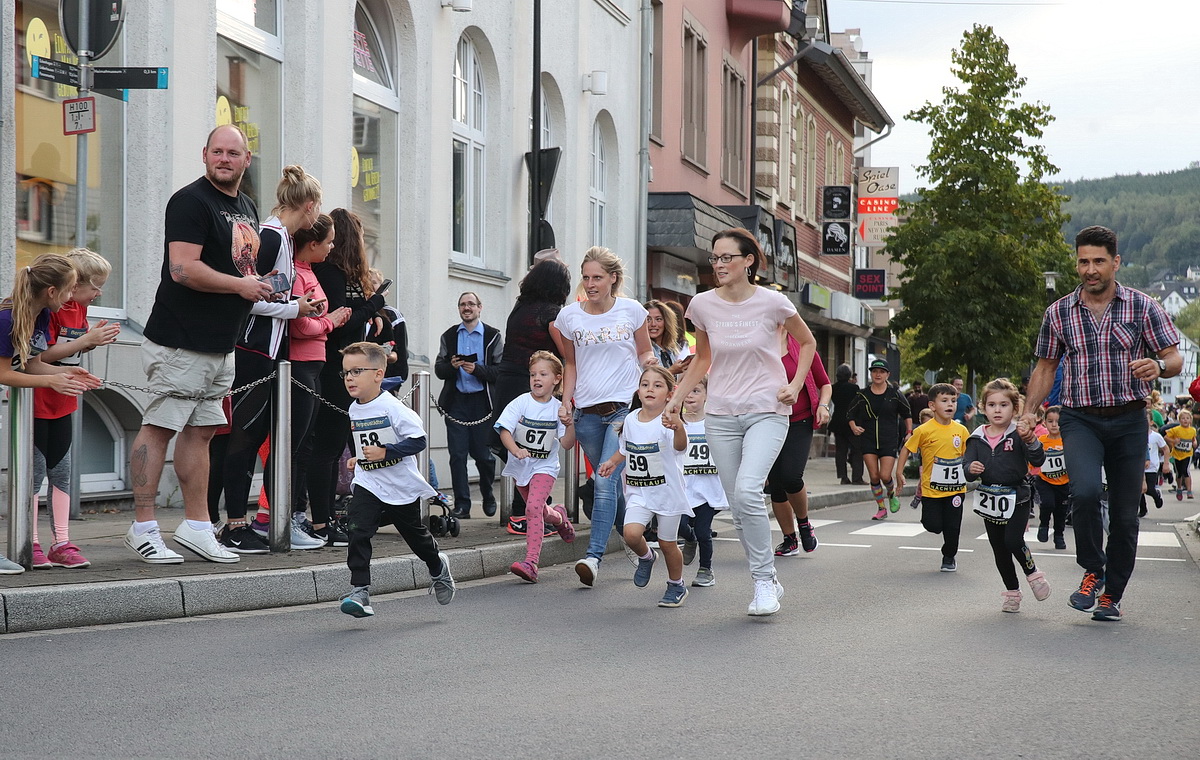/2019/09/14-9-2019nachtlg04.JPG
