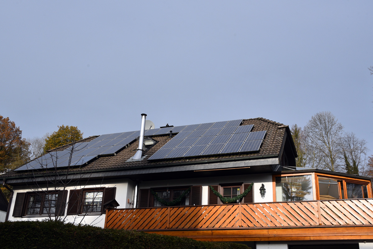 Anwohner löschten das Feuer selbst - Oberberg-Aktuell