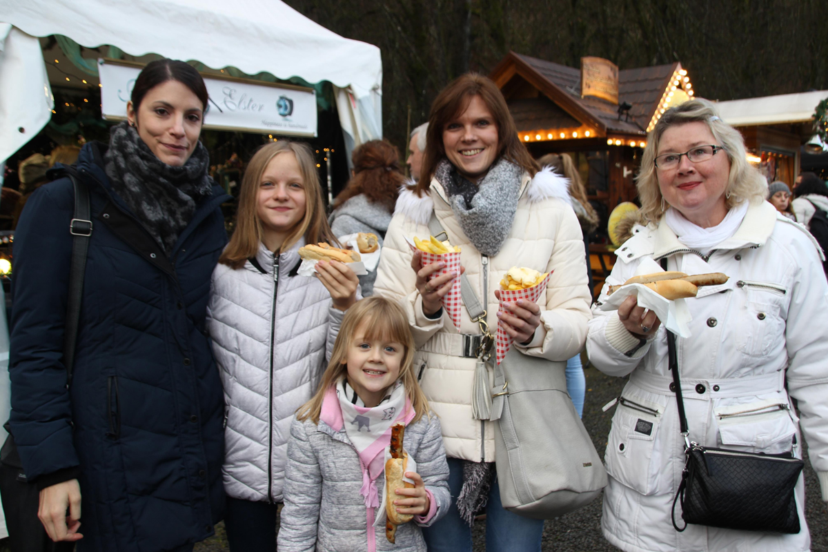/2019/12/16-12-2019Christkindmarkt05.jpg