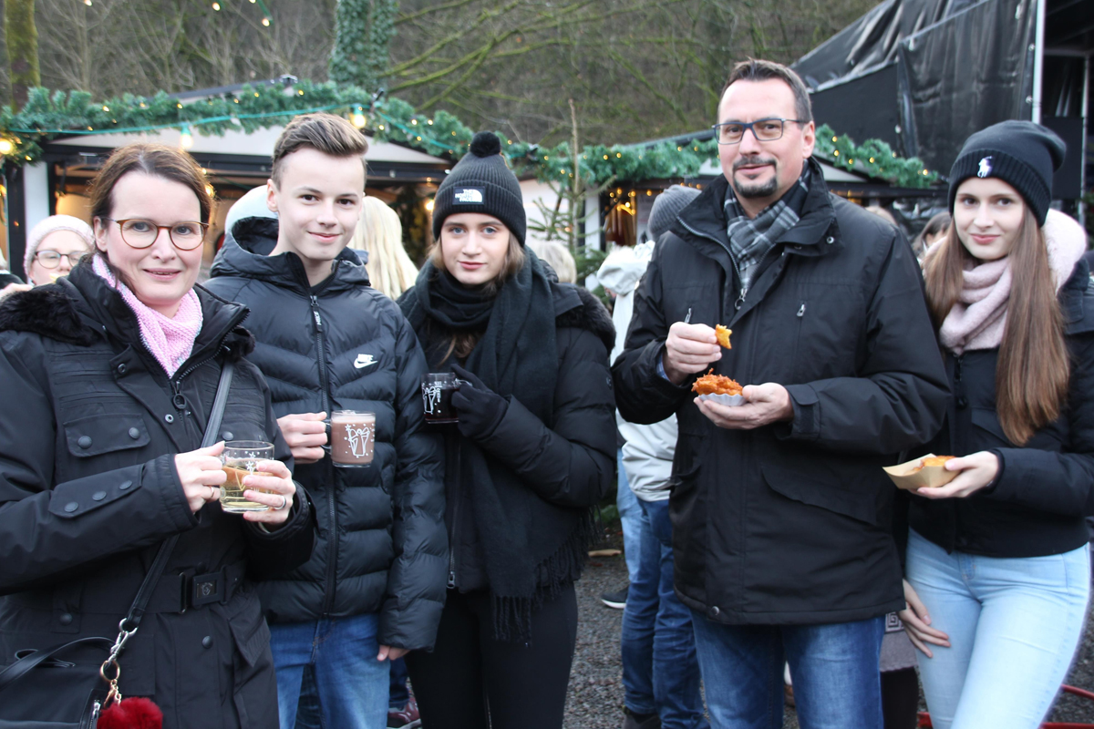 /2019/12/16-12-2019Christkindmarkt15.jpg