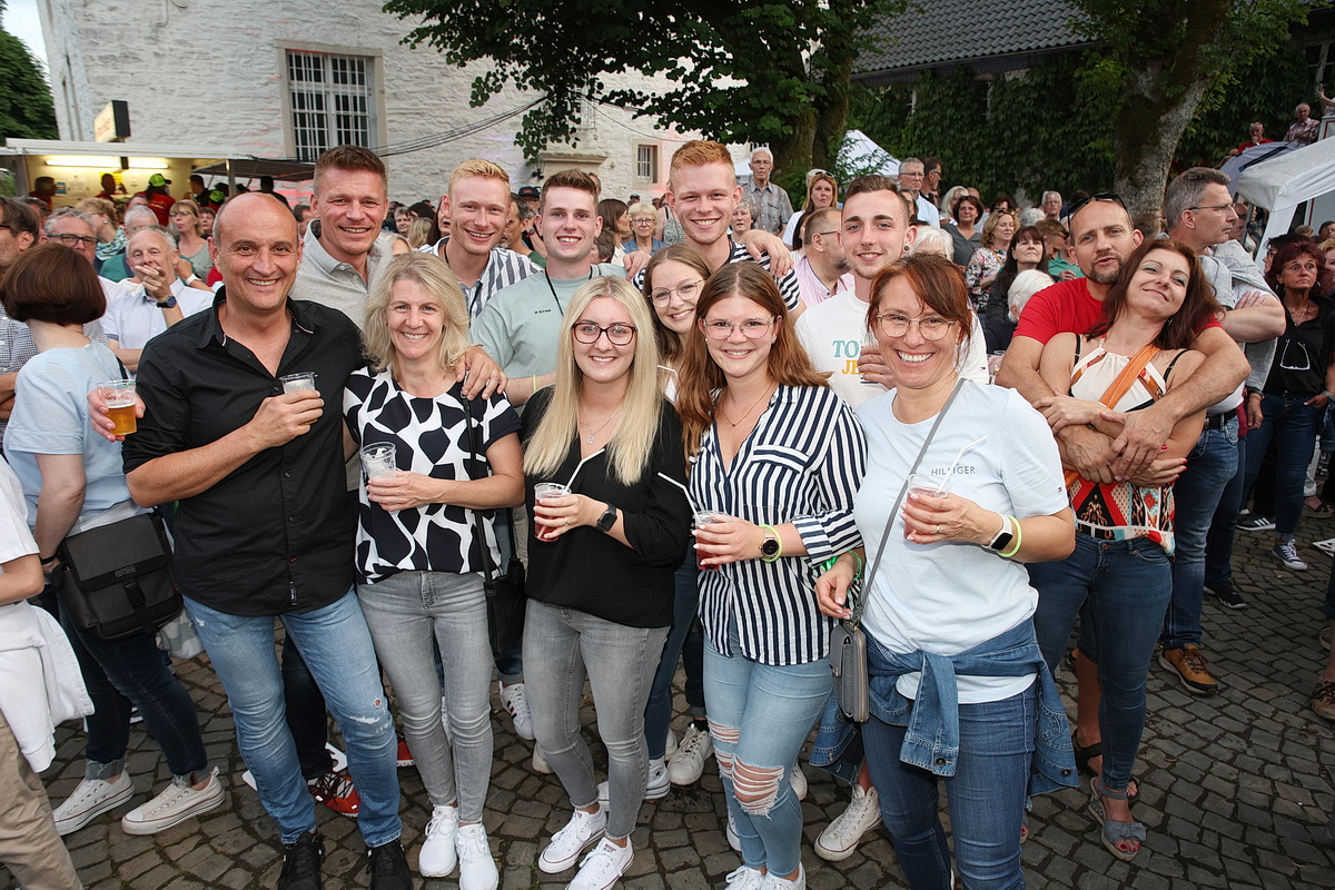 /2022/06/12-06-2022openairg%2015.JPG
