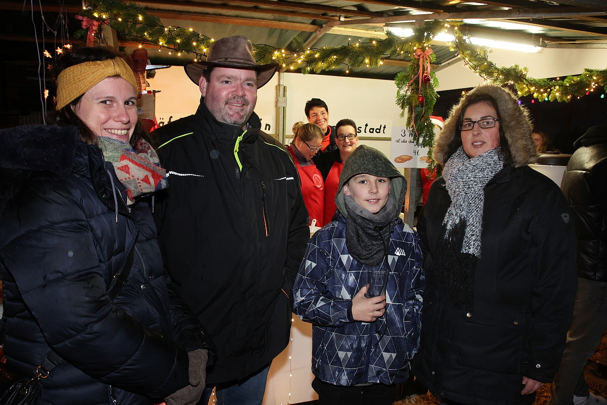 /2022/11/26-11-2022adventszauberg%2003.JPG