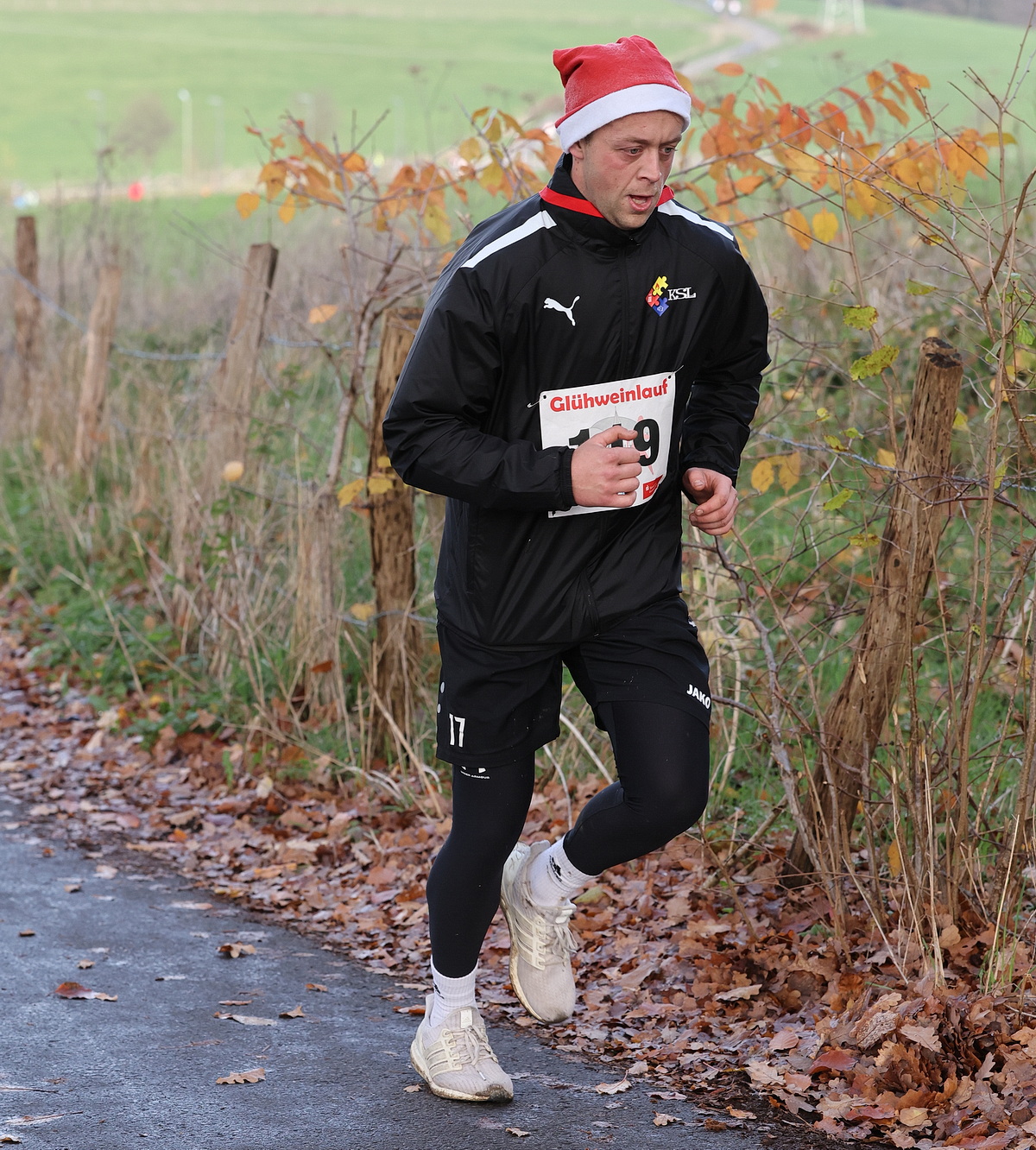 /2022/11/27-11-2022gluehlaufg%2017.JPG