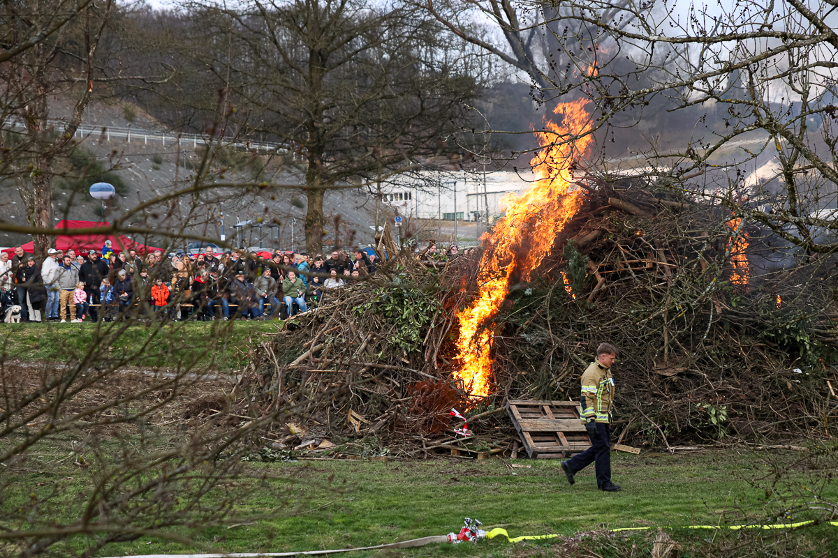 /2023/04/09-03-2023Osterfeuer_g03.jpg