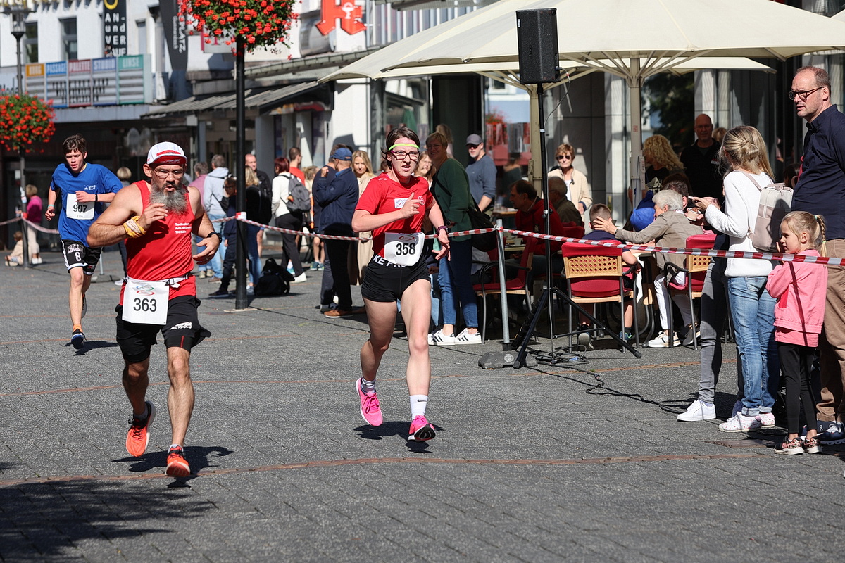 /2023/09/25-09-2023stadtlaufg%2011.JPG
