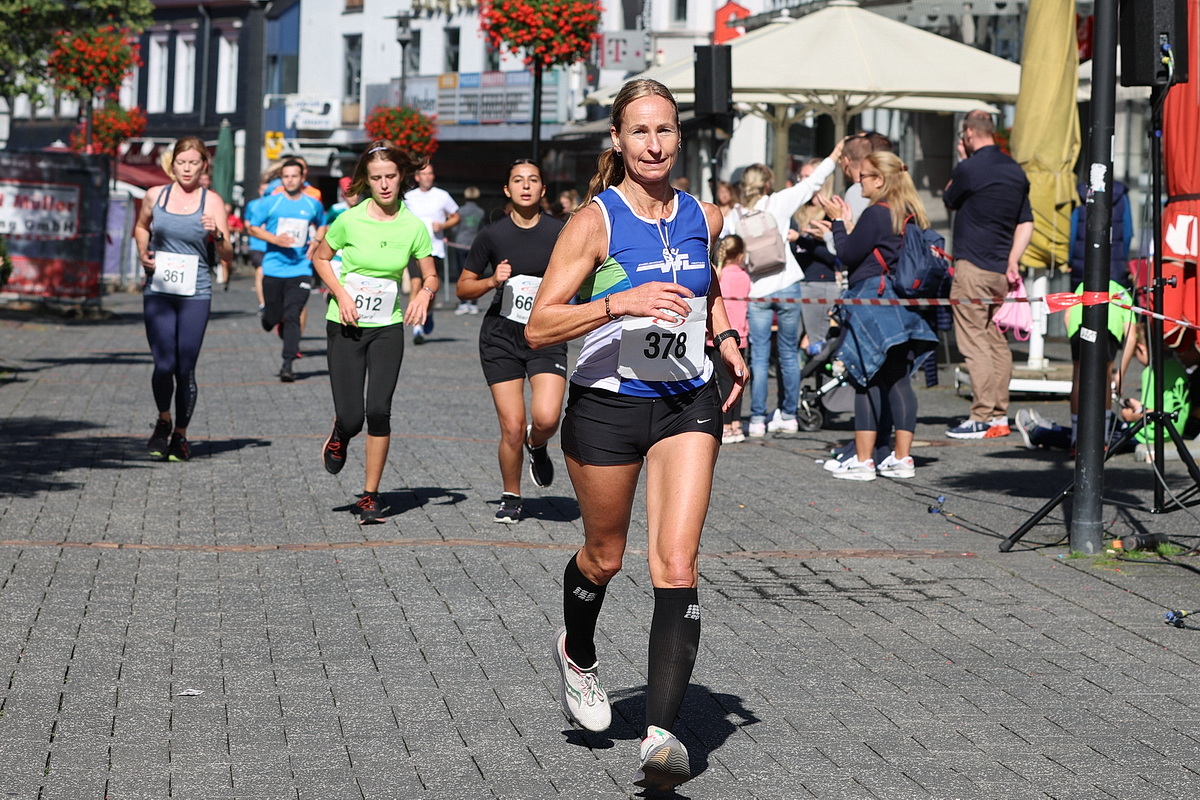 /2023/09/25-09-2023stadtlaufg%2015.JPG