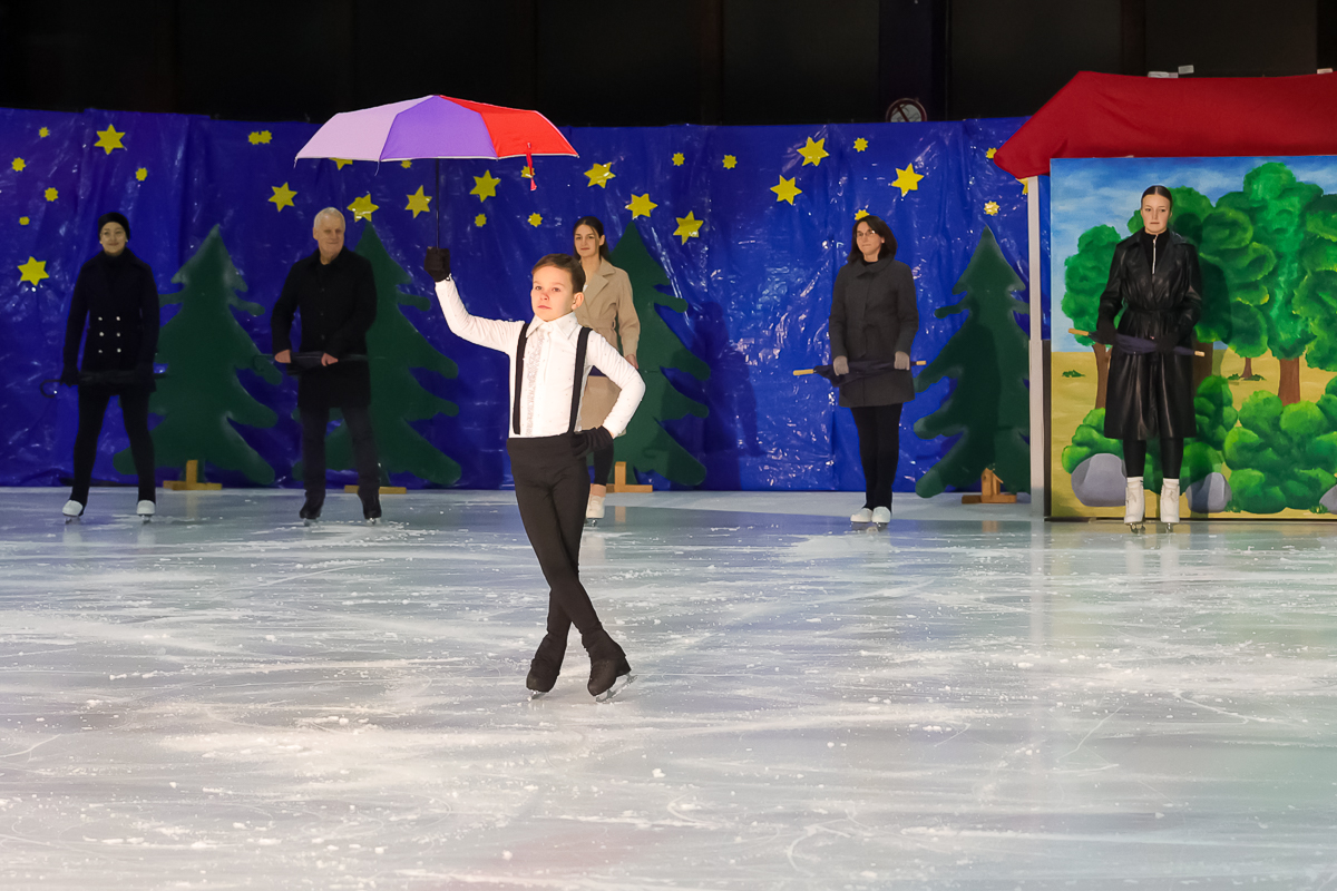 /2023/12/17-12-2023Eislauf_g03.jpg