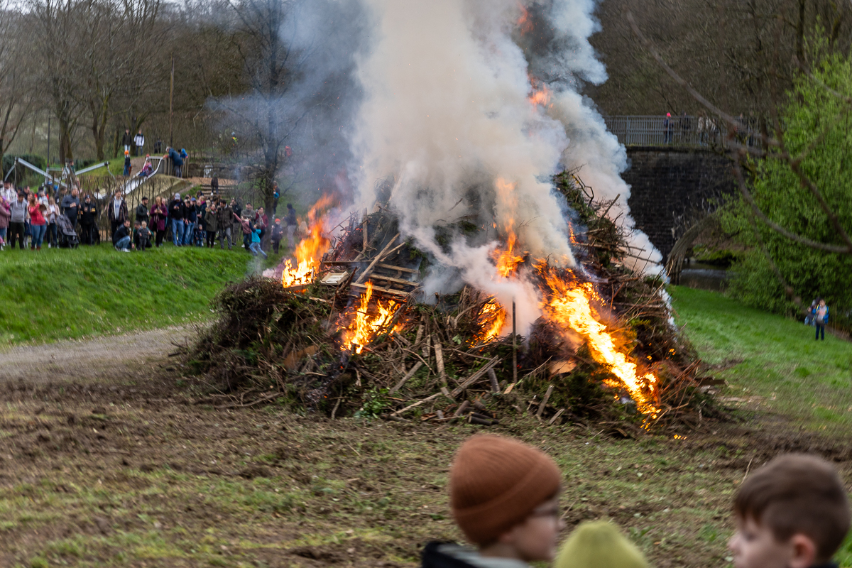 /2024/03/31-03-2024Osterfeuer_g12.jpg