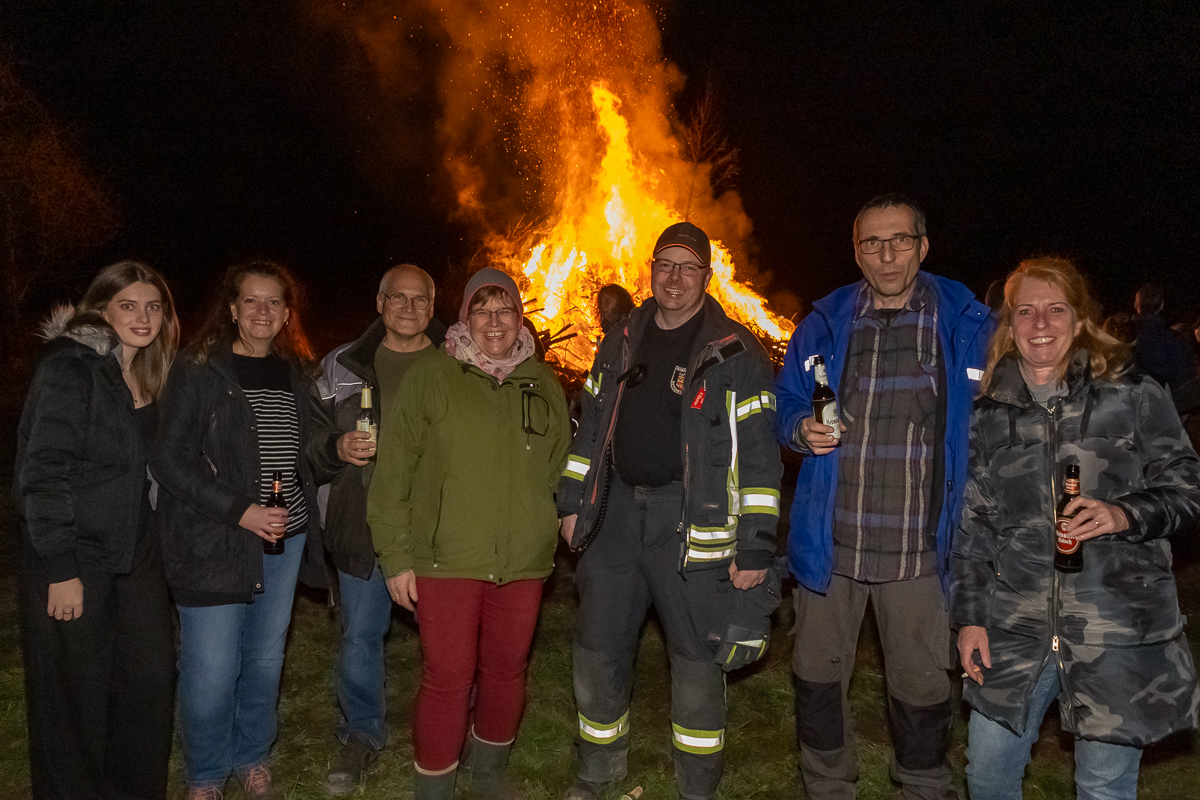 /2024/03/31-03-2024Osterfeuer_g15.jpg