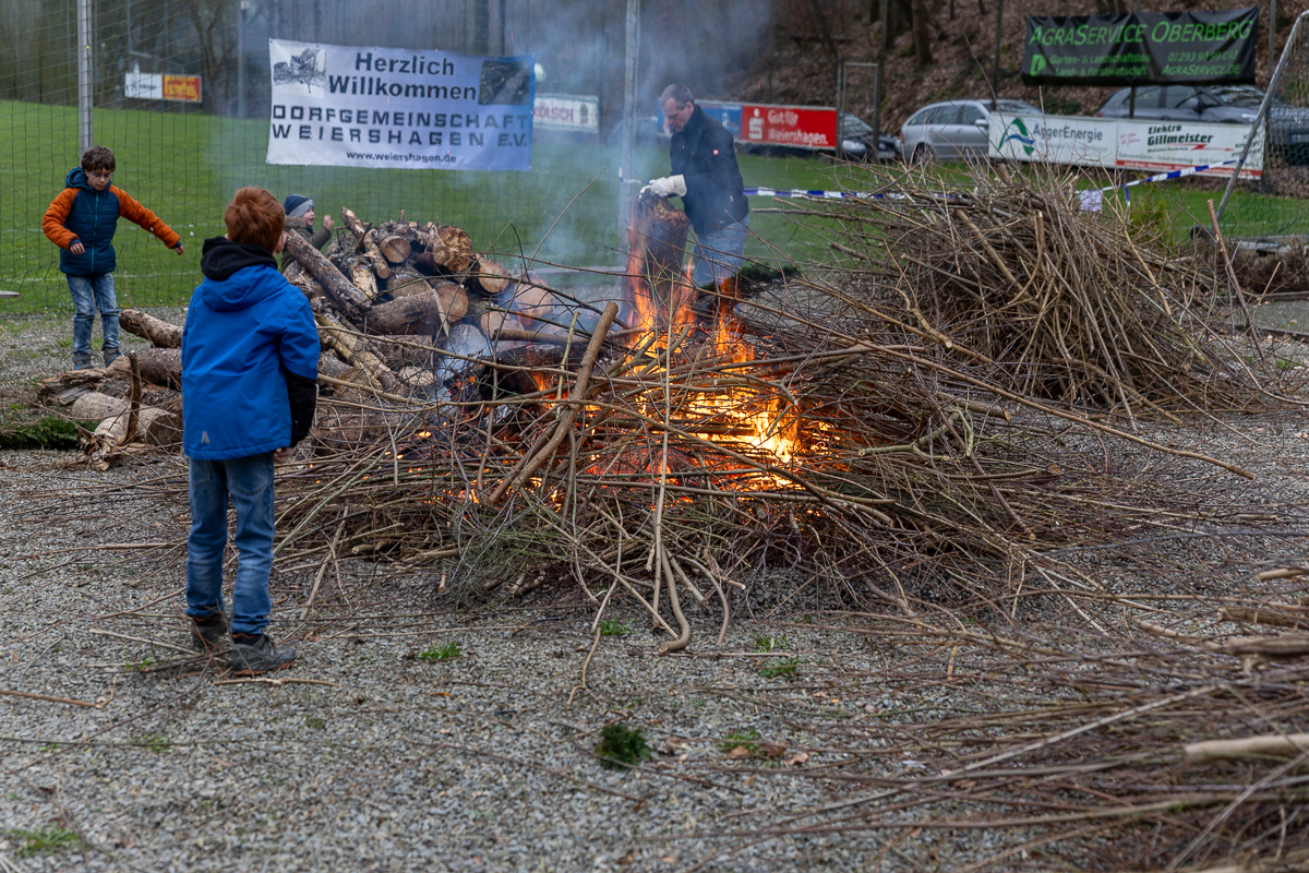 /2024/03/31-03-2024Osterfeuer_g16.jpg