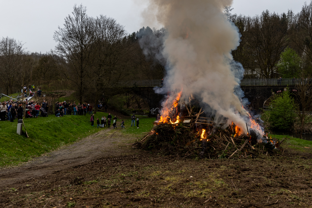 /2024/03/31-03-2024Osterfeuer_g23.jpg