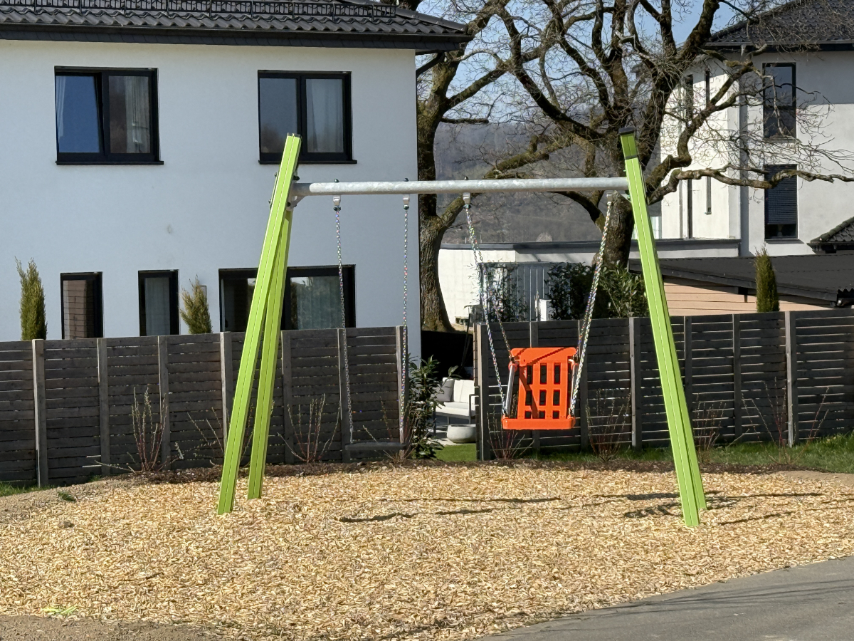 /2025/04/11-04-2025Spielplatzg06.jpg