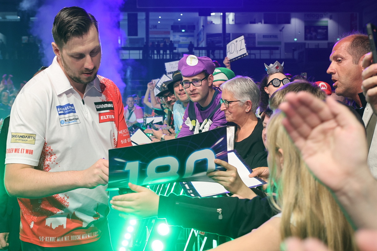 /2025/06/07-06-2025dartsgalag%2041.JPG