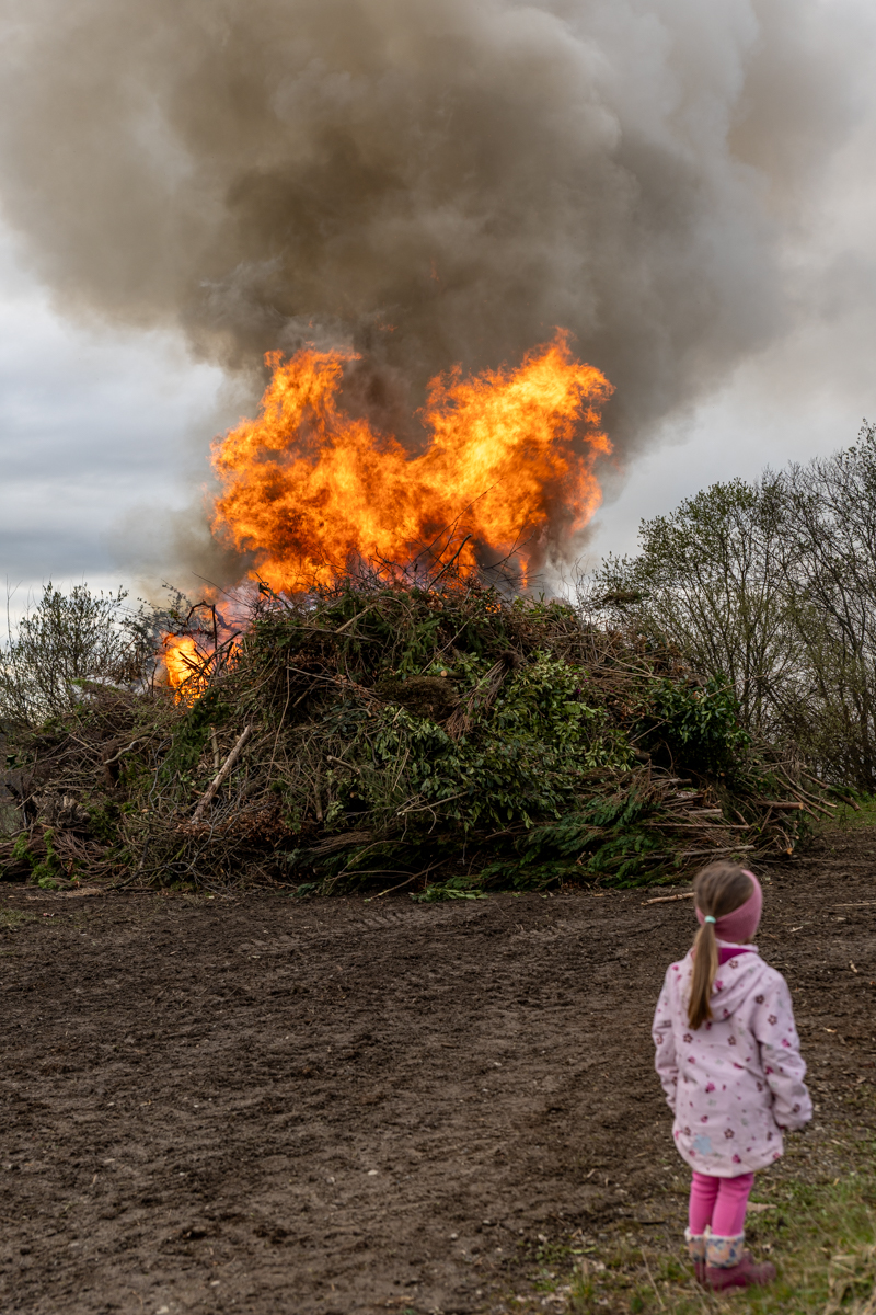 /2026/04/OsterFeuerTW_g09.jpg