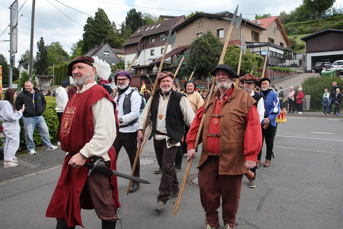 /2026/05/17-05-2026festzugg%2003.JPG