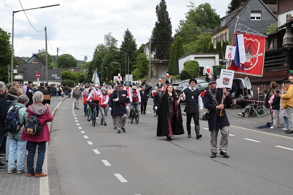/2026/05/17-05-2026festzugg%2005.JPG
