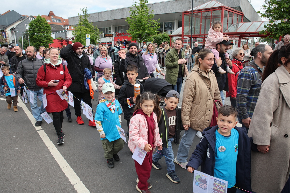 /2026/05/17-05-2026festzugg%2035.JPG