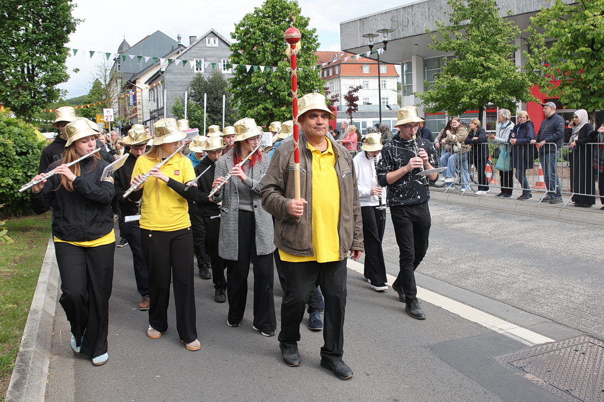 /2026/05/17-05-2026festzugg%2039.JPG