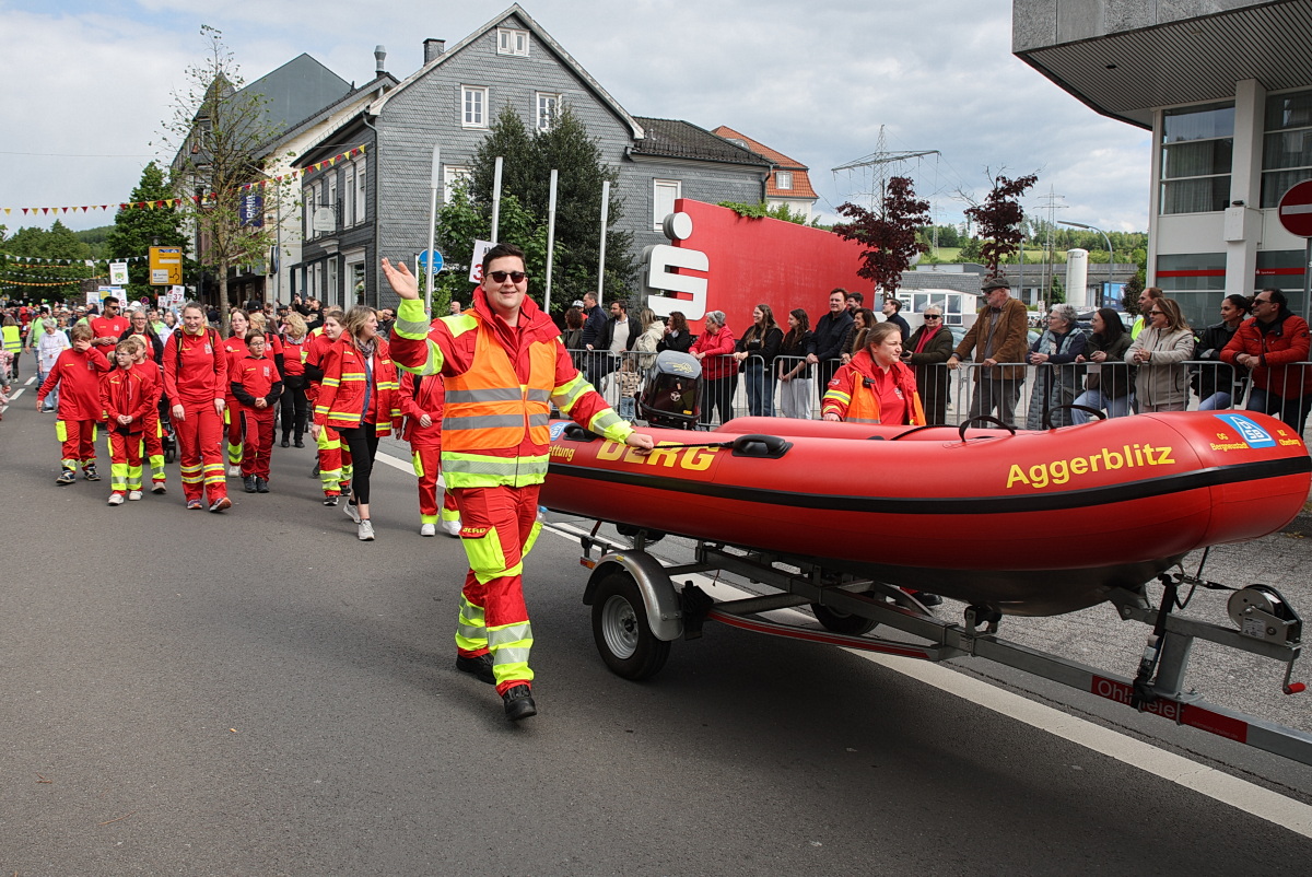 /2026/05/17-05-2026festzugg%2043.JPG