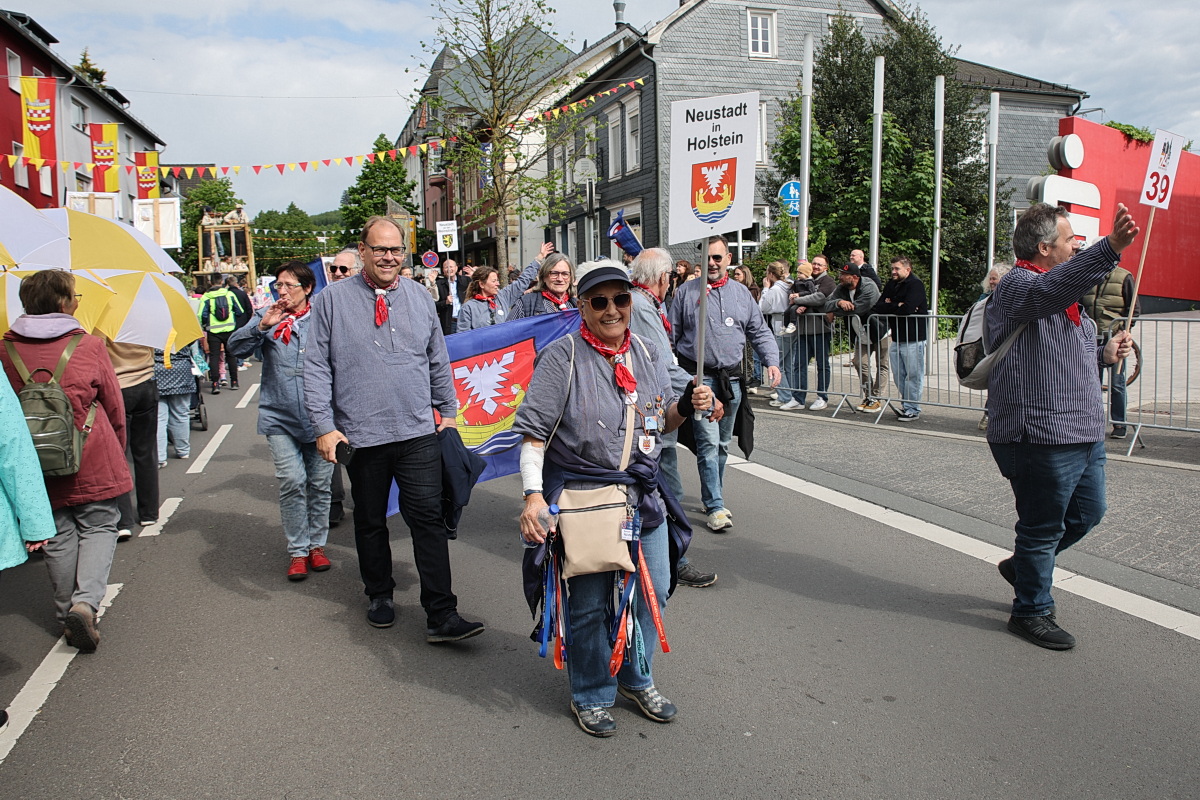 /2026/05/17-05-2026festzugg%2044.JPG