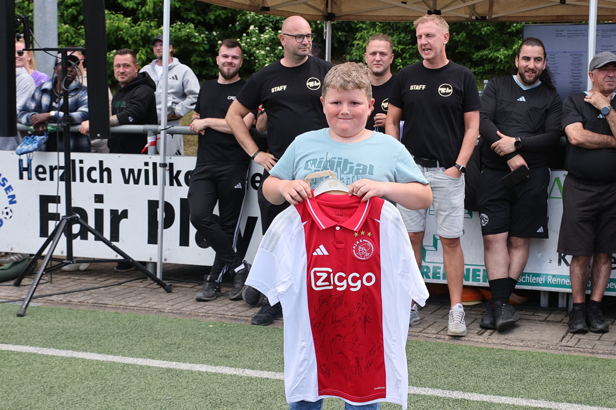 /2026/06/07-06-2026nickundcog%2018.JPG