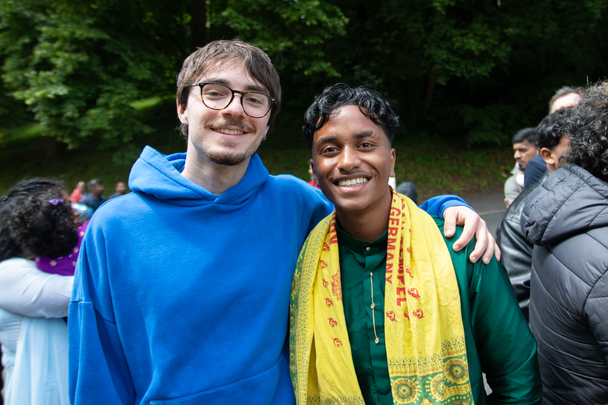 /2026/06/14062026hindutempelfestg1-15.jpg