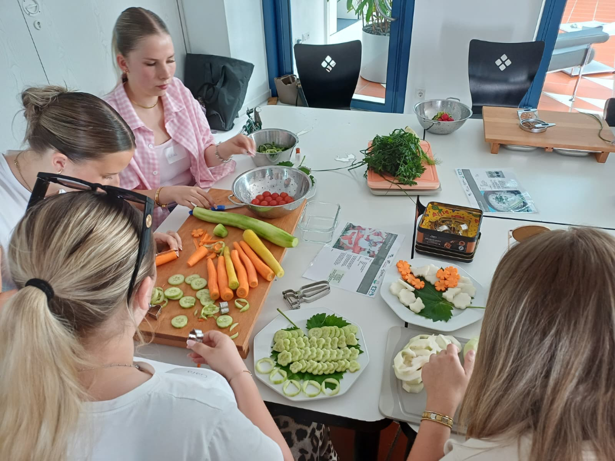 /2026/06/25-06-2026Erzieherg02.jpg