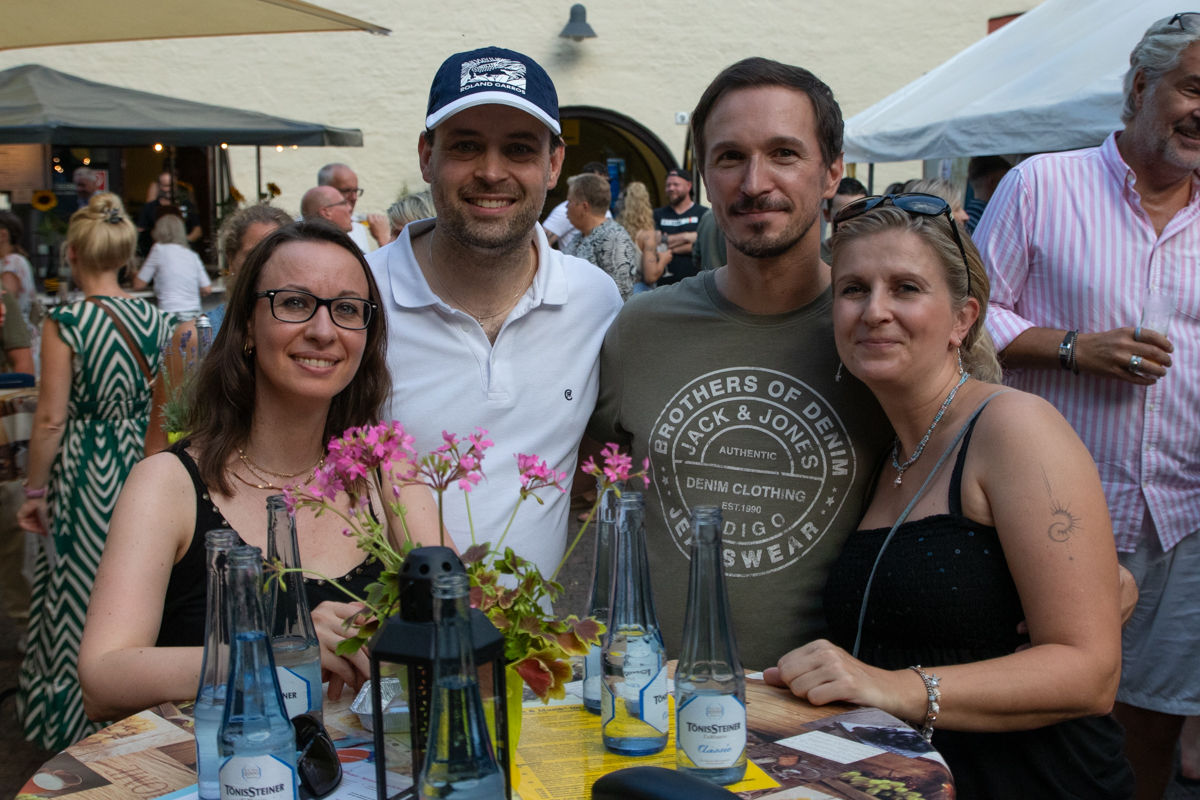 /2026/06/26-06-2026WeinfestBielsteing08.jpg