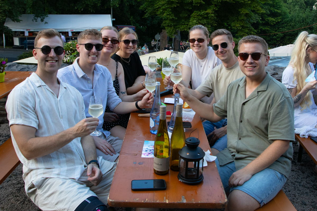 /2026/06/26-06-2026WeinfestBielsteing13.jpg