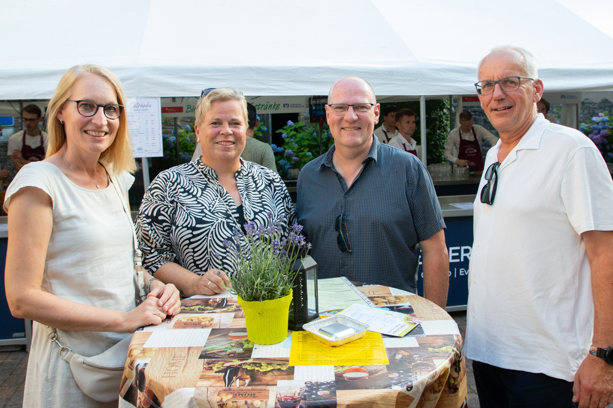/2026/06/26-06-2026WeinfestBielsteing20.jpg