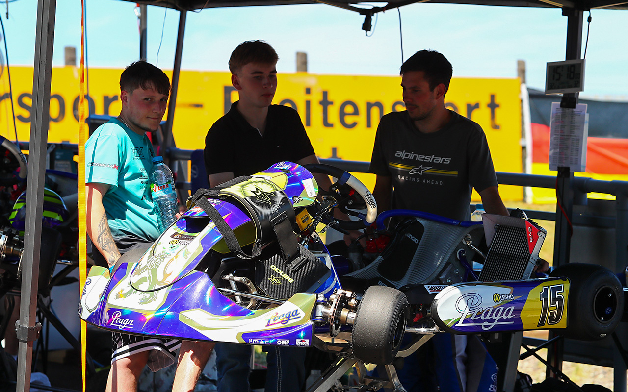 /2026/06/28-06-2026-Kartrennen-hahn-130-g.JPG
