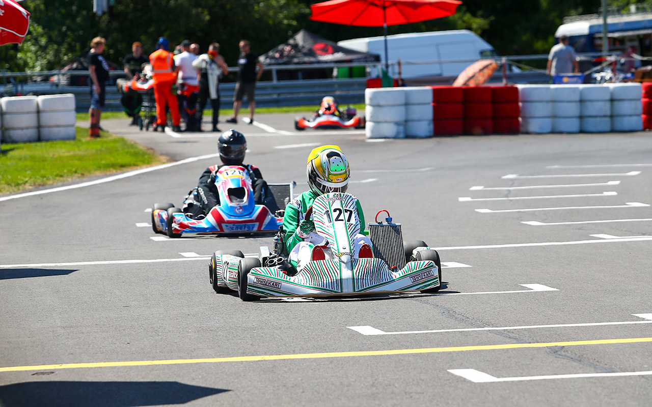 /2026/06/28-06-2026-Kartrennen-hahn-143-g.JPG