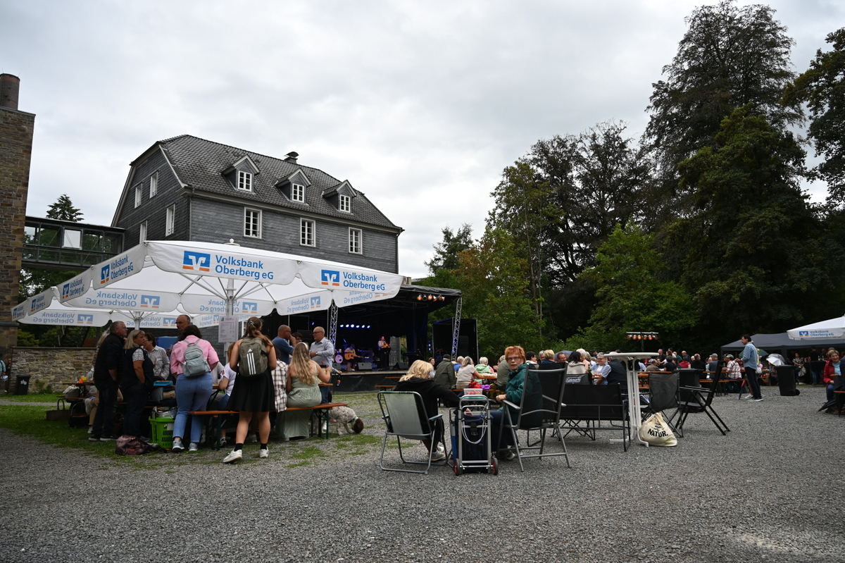 /2026/08/29-08-2026parkzeitg08.JPG