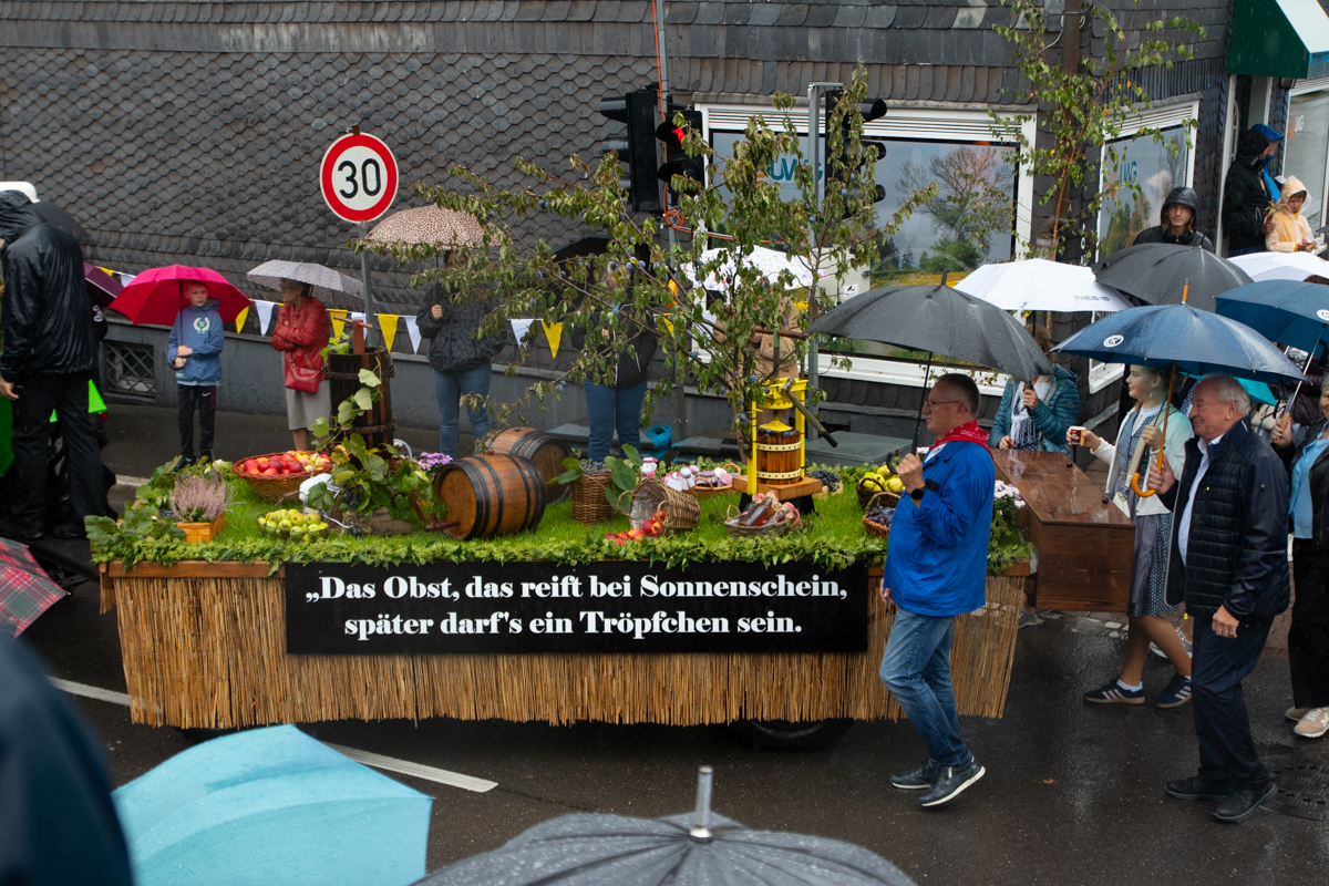 /2026/09/13-09-2026erntedankfestdrabenderhoeheg-06.jpg