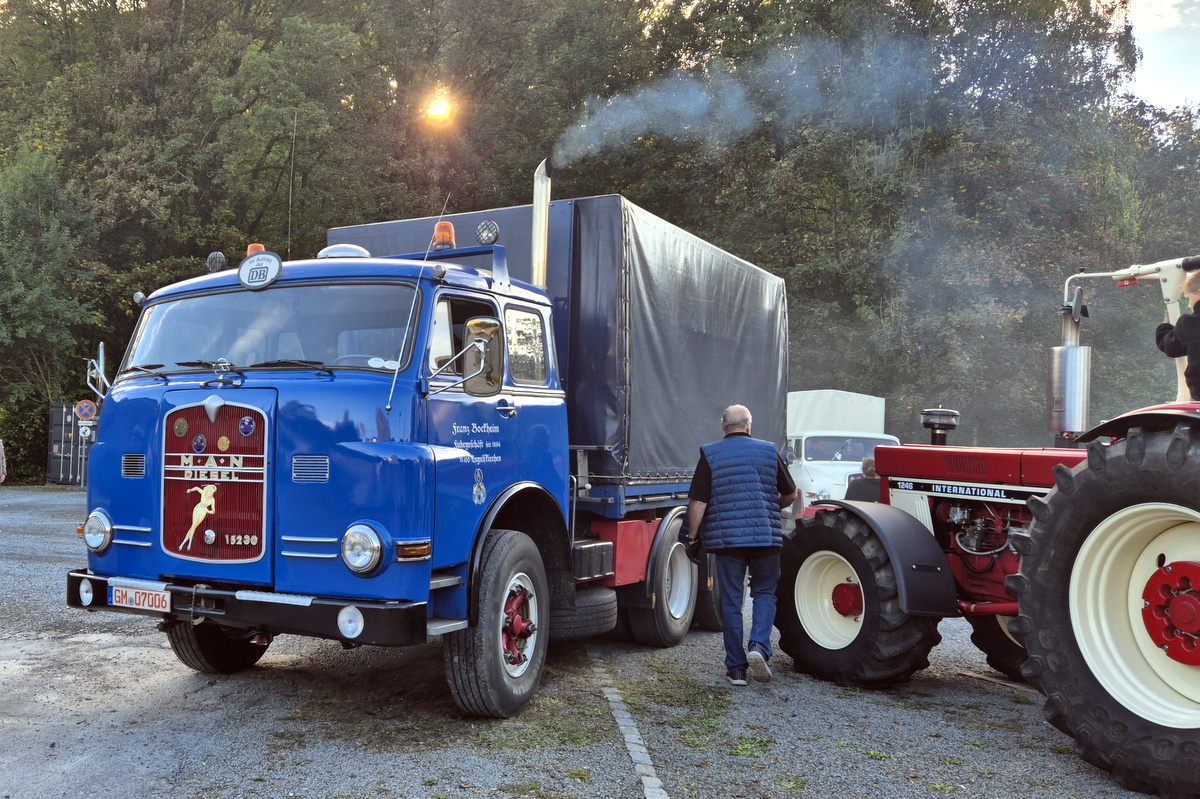 /2026/10/04-10-2026transportg60.JPG