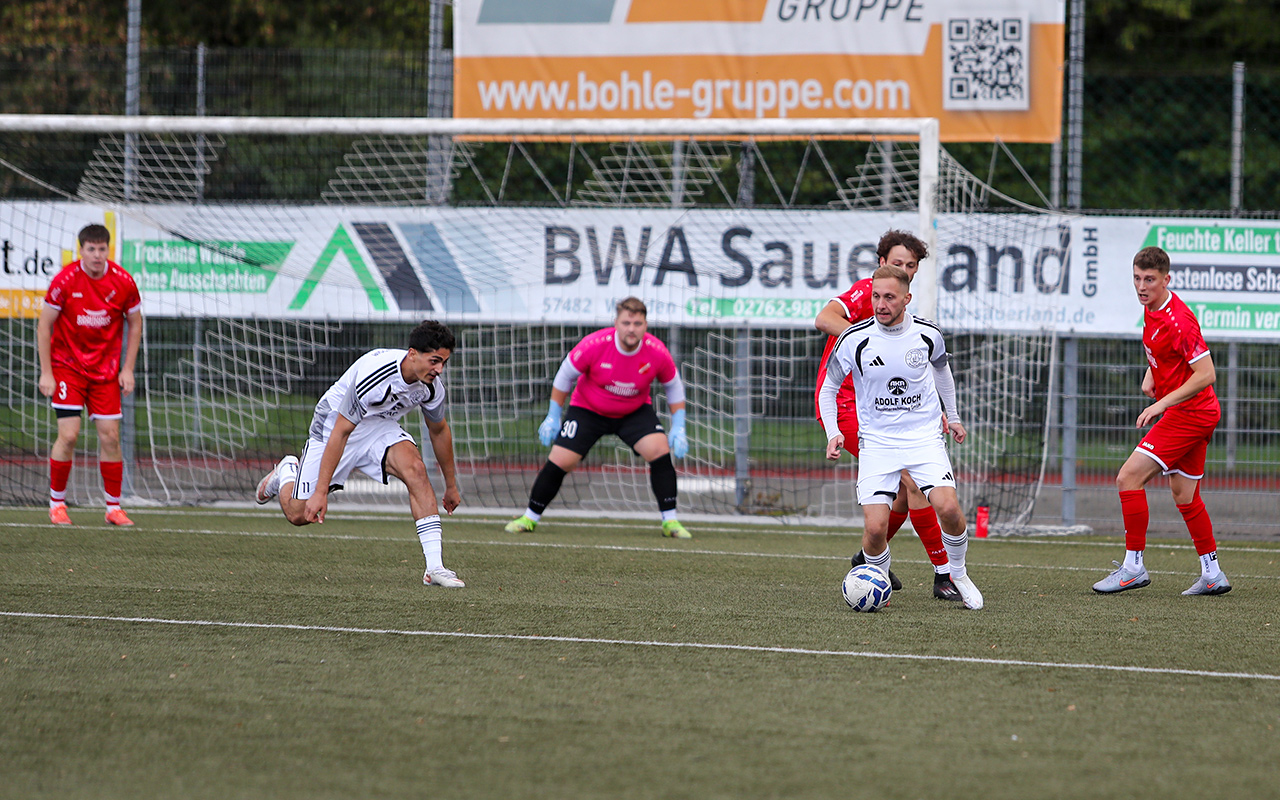 /2026/10/11-10-2026-FKLA-Derschlag-Klaswipper-11.JPG