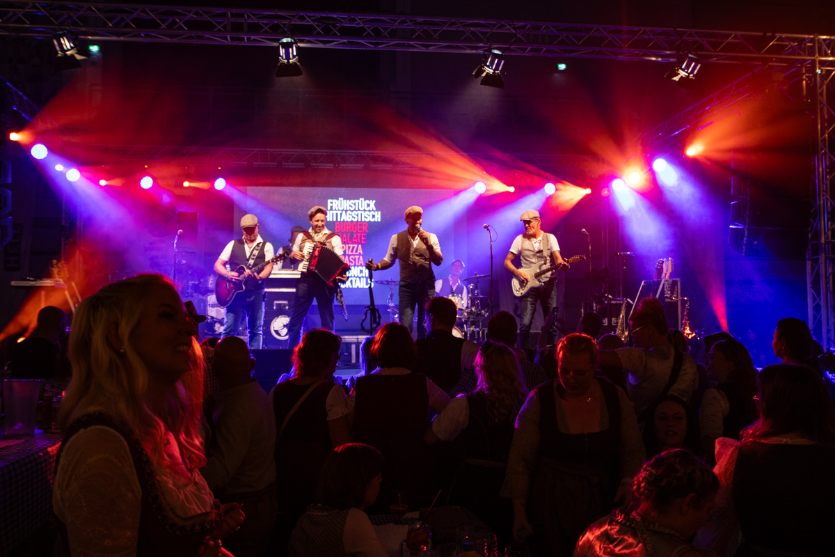 /2026/10/17-10-2026OktoberfestGummersbachg-54.jpg