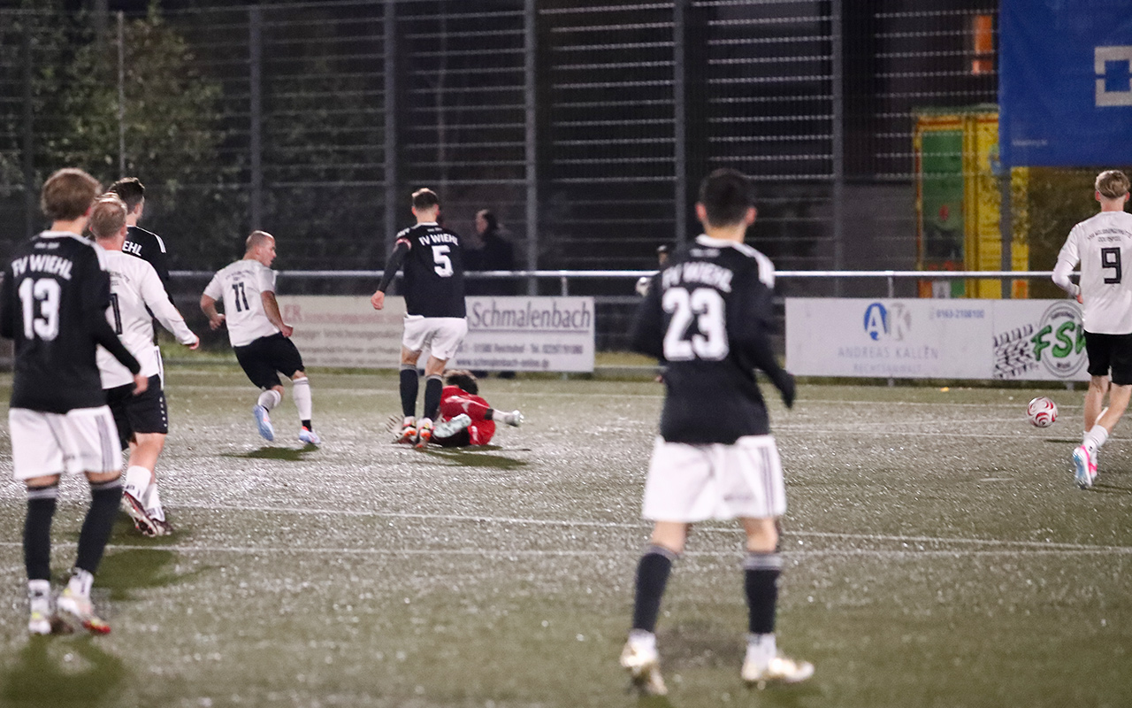 /2026/10/28-10-2026-Pokal-H%C3%BCtte-Wiehl-07.JPG