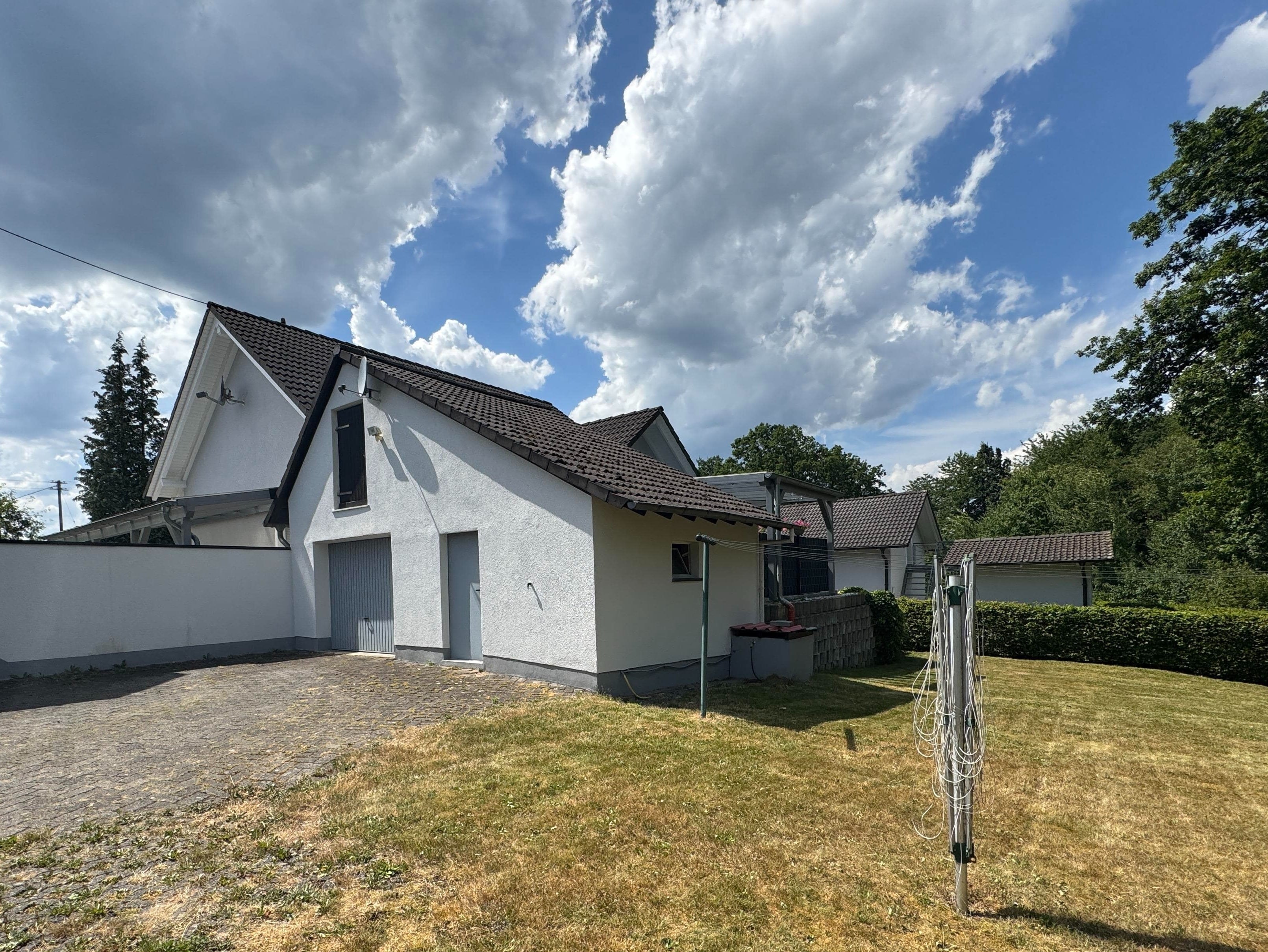 /Immobilien/Importierte%20Bilder/27889680_1.jpg